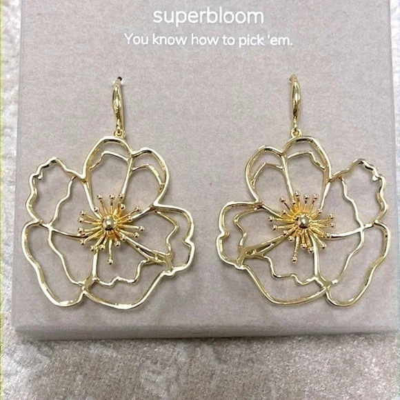 Brand New BaubleBar Gold Tone Oversized Flower Floral Blossom Drop Earrings - Picture 4 of 11
